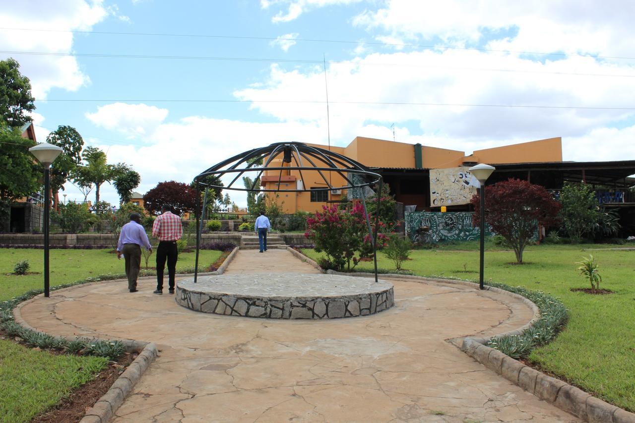 Milpark Hotel Cafumpe Exterior foto